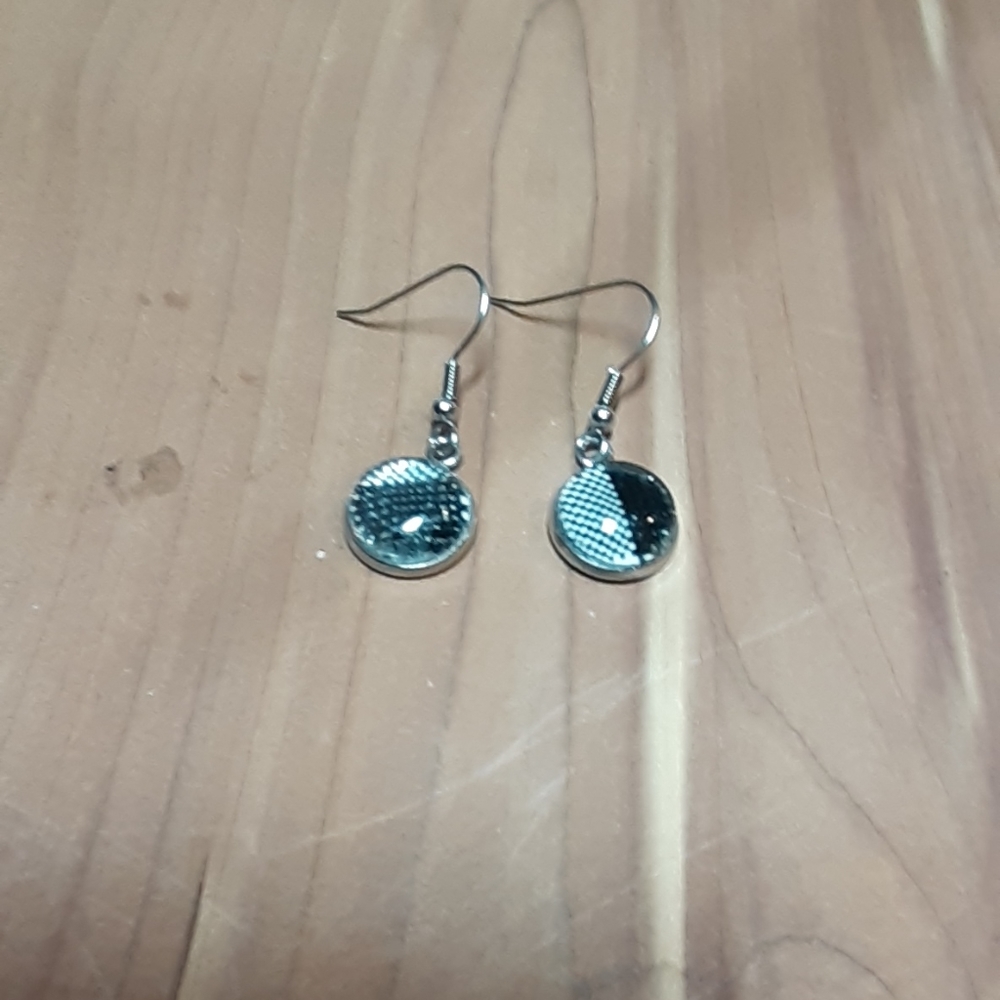 💕3/15💕 Durzy Dangle earrings